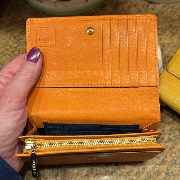 Lot of 4 wallets , LV, Coach, Ungaro, Furla - Picture 9 of 15